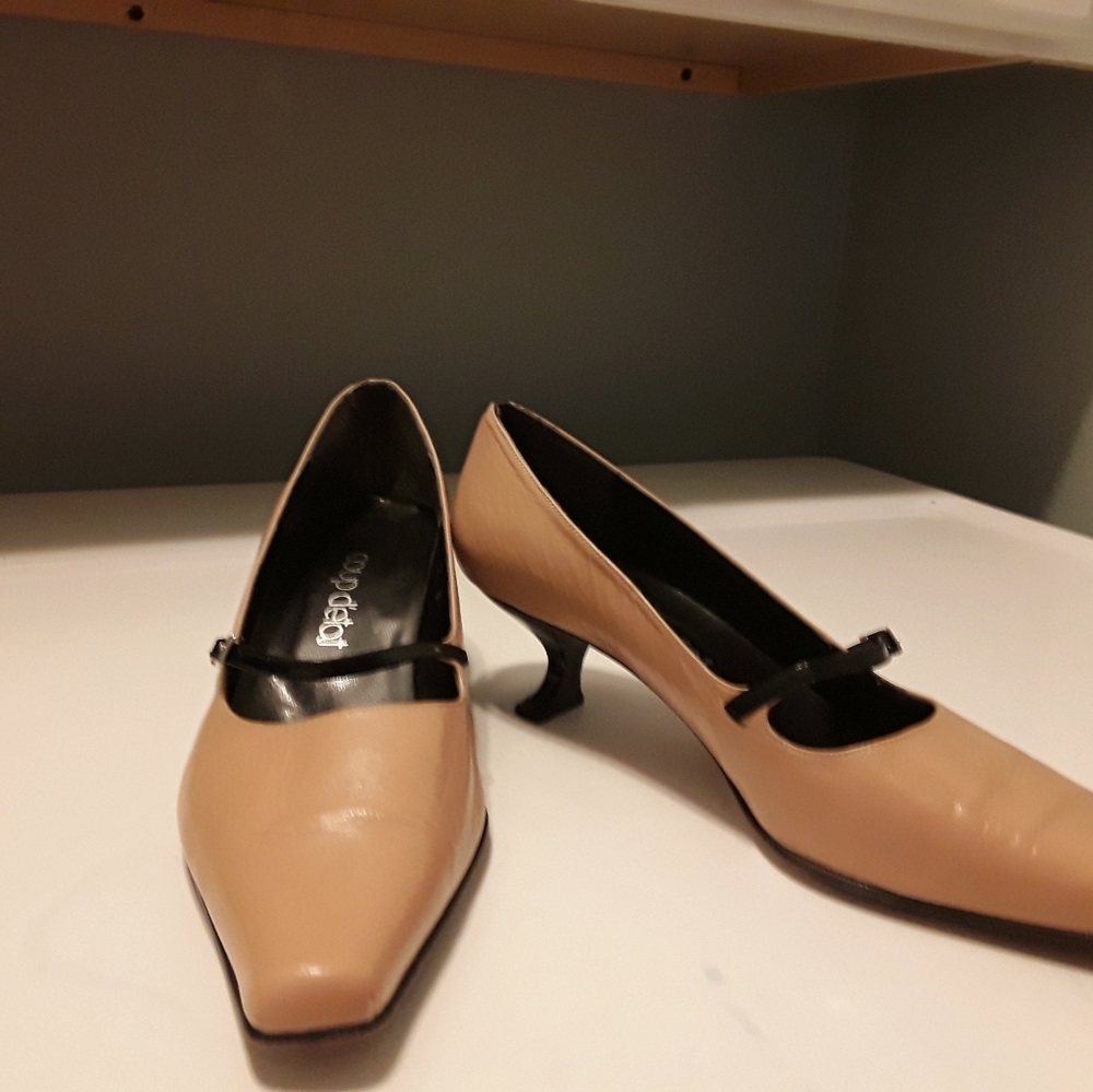Kitten heels